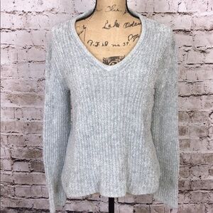 CHAUS V-Neck L/S Gray Sweater Women’s Size M
